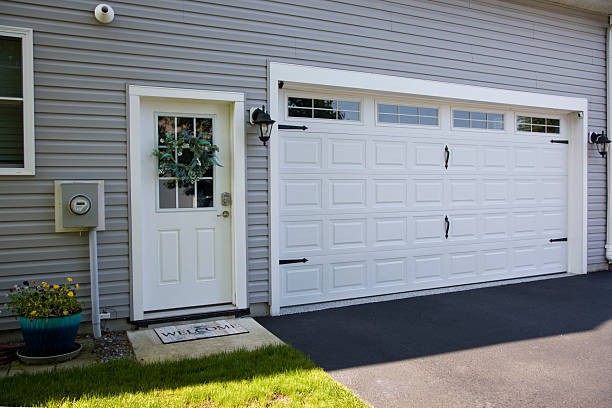 24/7 Emergency Garage Door Panel Replacement experts in Blaine County County, OK